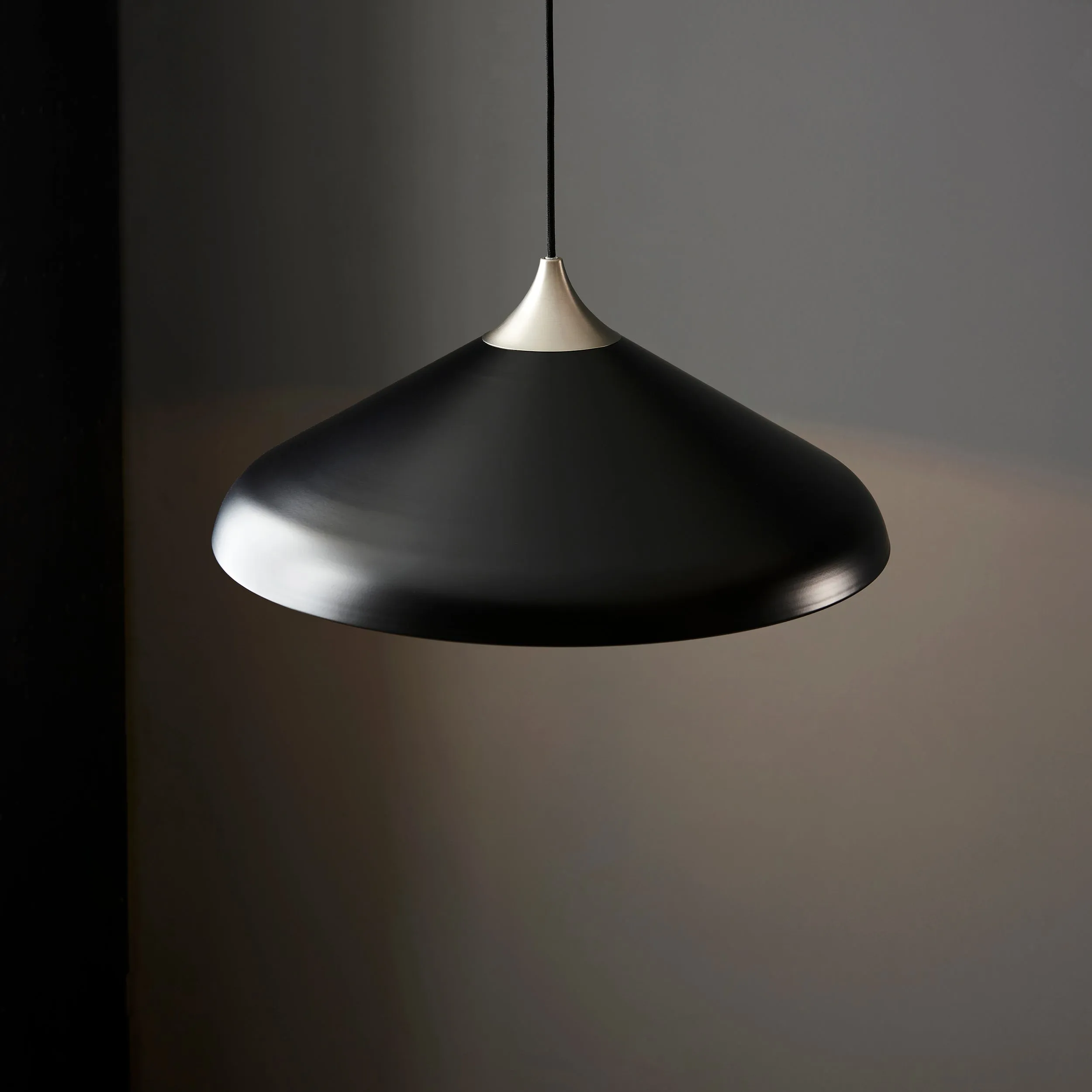 Amos Rooftop Pendant Matt Black