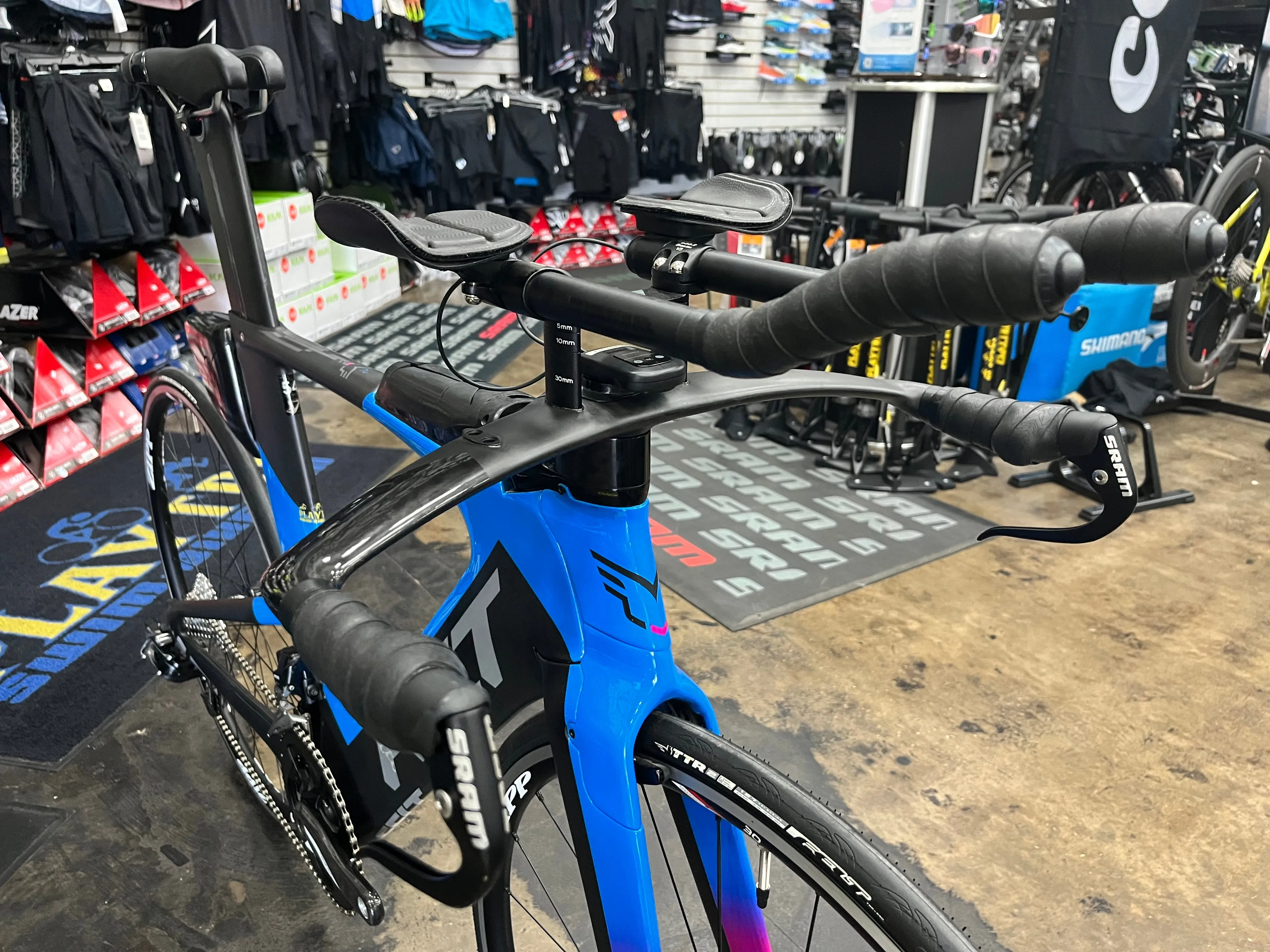 Felt IA 2 SRAM Red eTap 11 Speed - Carbon/Blue 2018