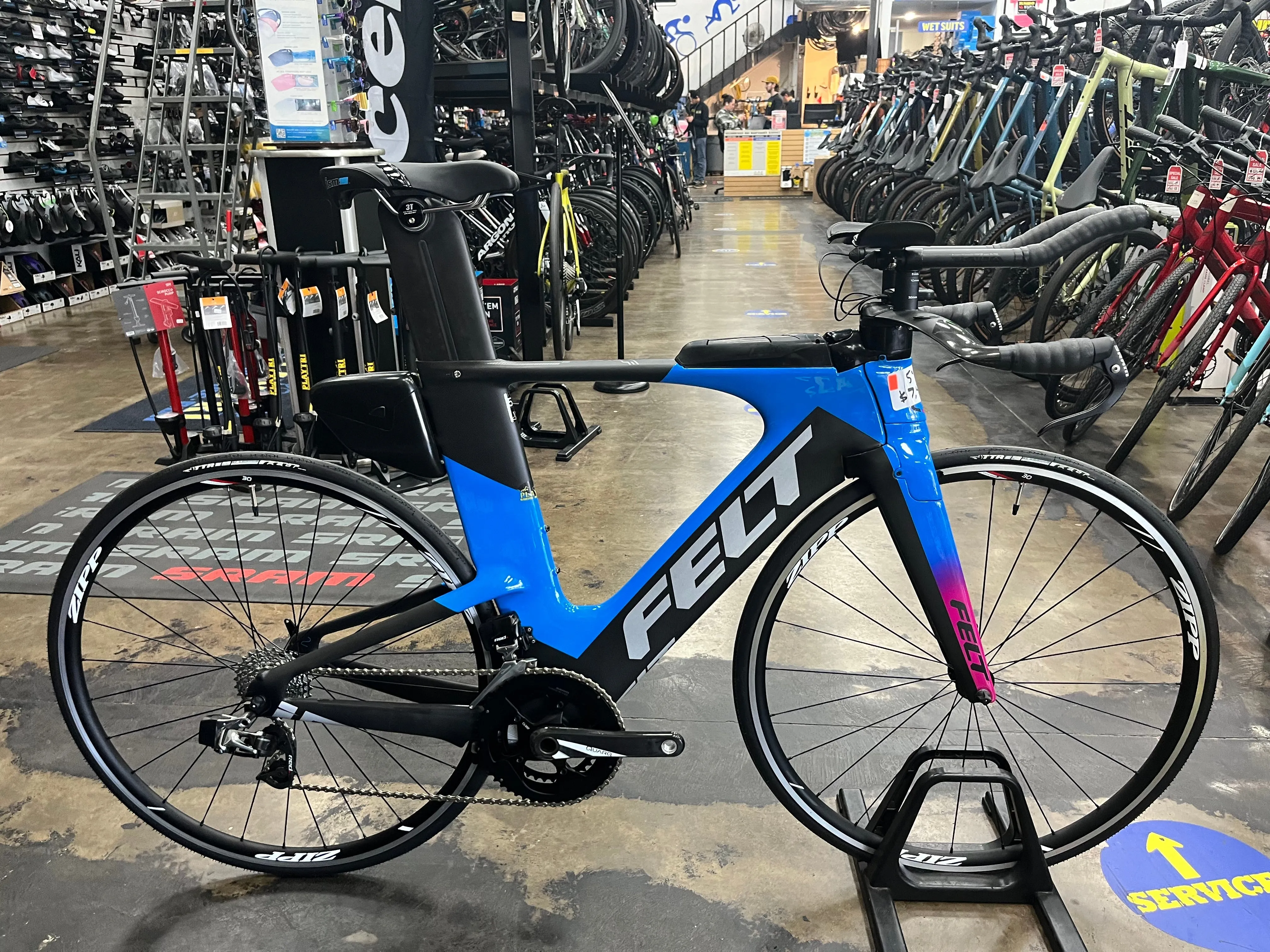 Felt IA 2 SRAM Red eTap 11 Speed - Carbon/Blue 2018