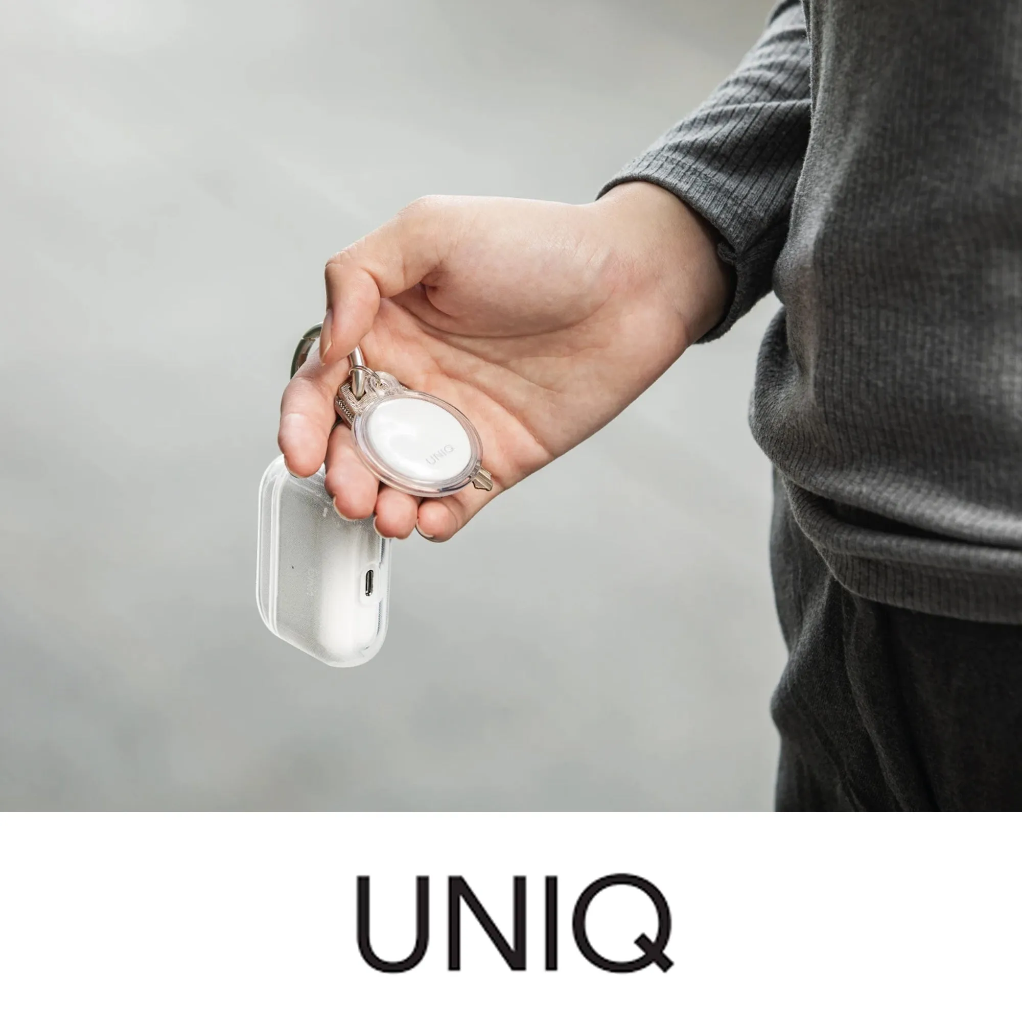 UNIQ Glase Case for AirTag - Clear Protective Case in True Clarity - Clear (Barcode: 8886463677445 )