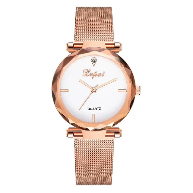 Women Brand Top Luxury Leather Watches Ladies Fashion Rose Gold Dress Quartz Wrist Watch 3D Dial Desgin Bracelet Watch